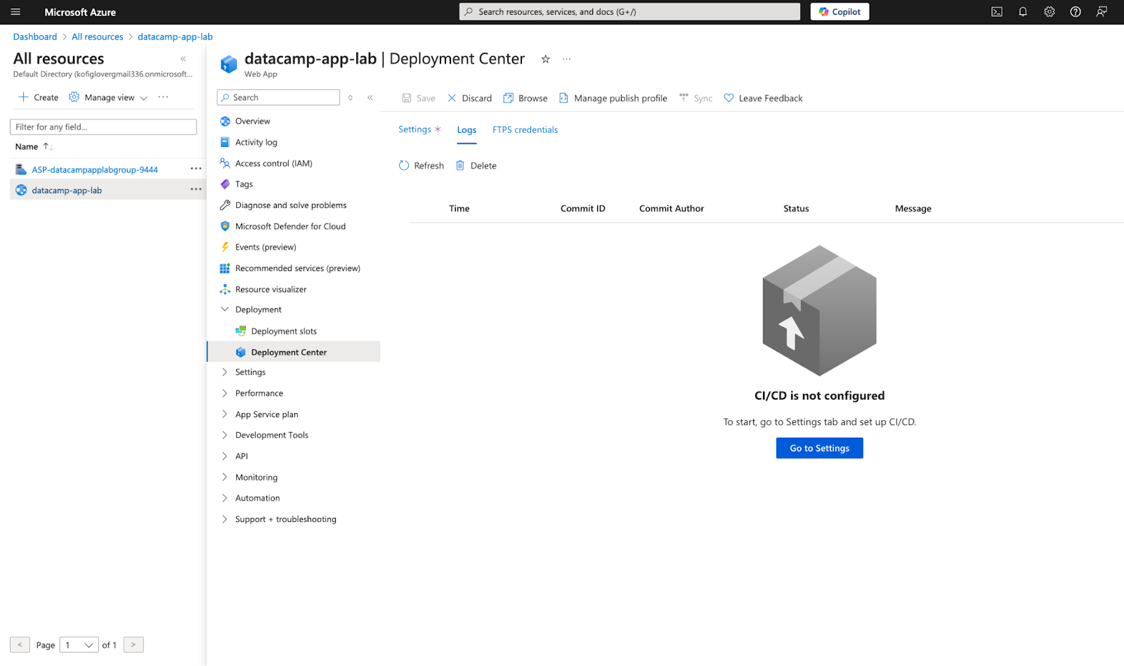 Monitorar o status da implantação no Centro de Implantação do portal do Azure.