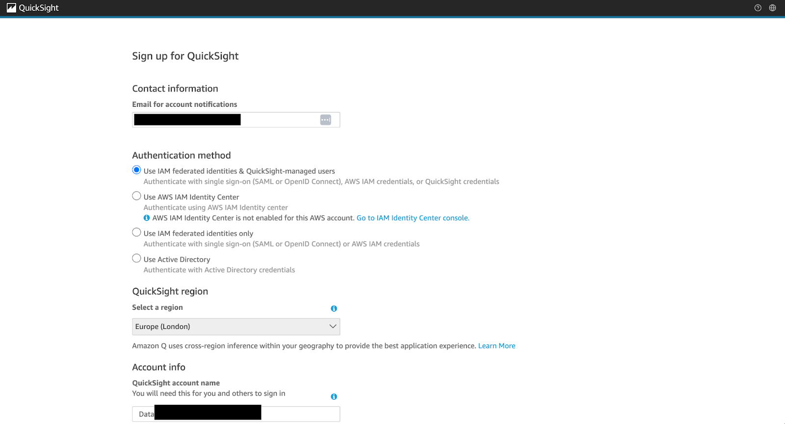 Capture d'écran de la console QuickSight montrant le processus d'inscription (partie 01).