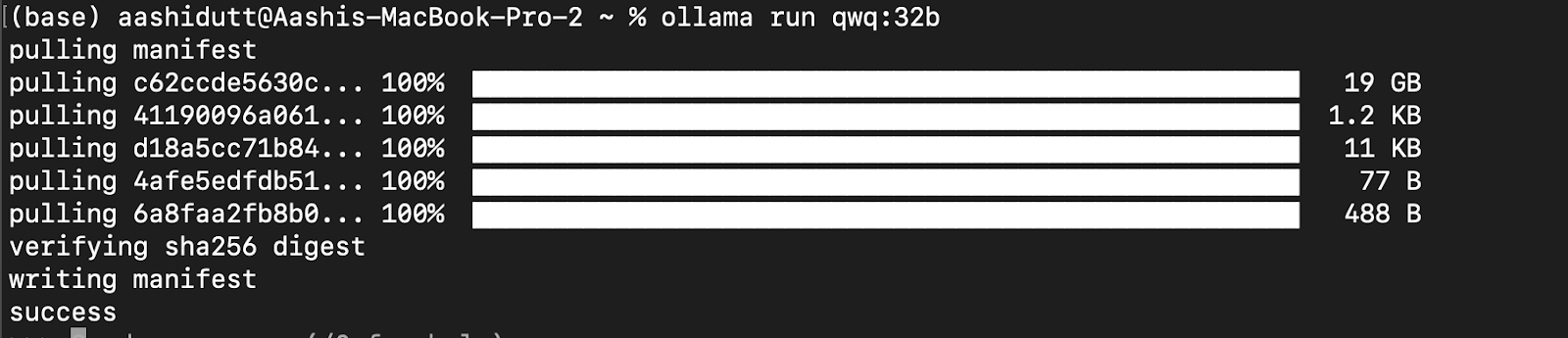 Descarga del modelo Qwen QwQ 32B a través de Ollama