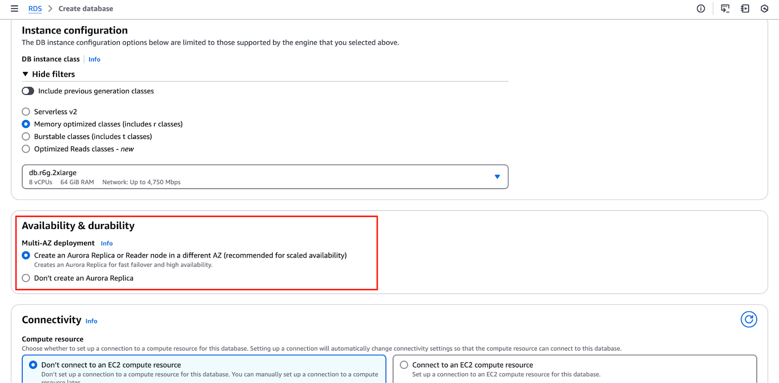Captura de tela da página de configuração do AWS RDS mostrando as configurações de "Disponibilidade e durabilidade" para configurar opções de alta disponibilidade e failover.