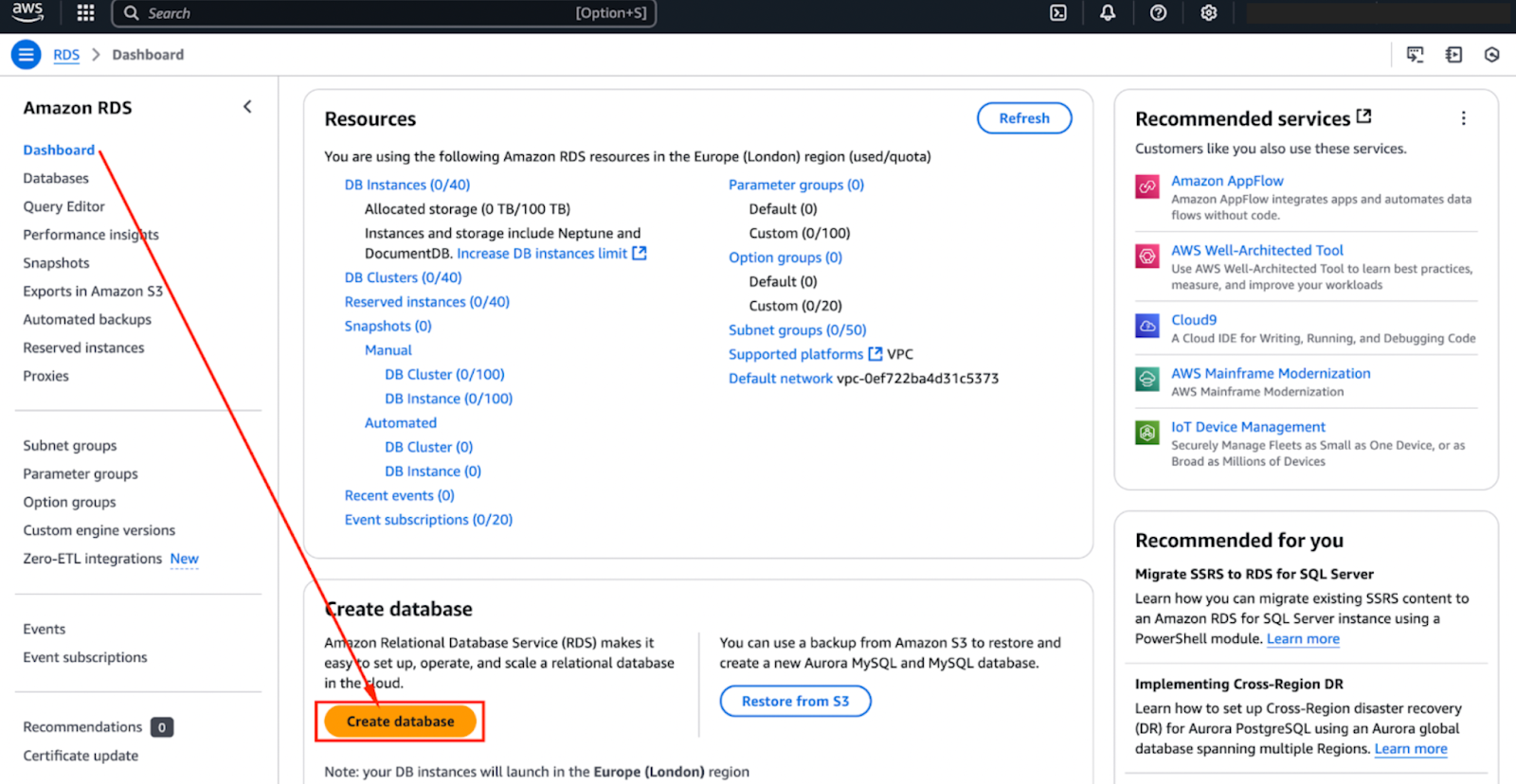 Captura de tela do console do AWS RDS exibindo o botão "Create Database" (Criar banco de dados).