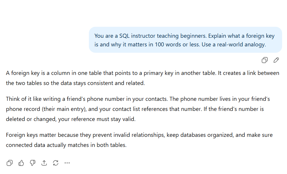 Réponse de chatGPT illustrant comment le rôle d'instructeur SQL permet de fournir des explications adaptées aux débutants à l'aide d'analogies tirées du monde réel.