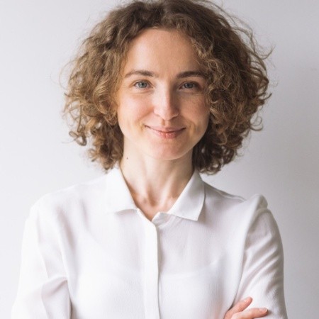 Daria Fedechkina Headshot
