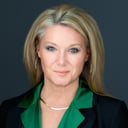 Elizabeth McCalley Headshot