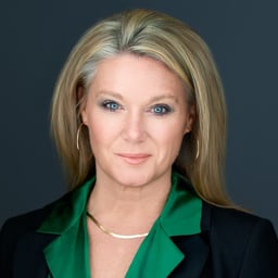 Elizabeth McCalley 헤드샷