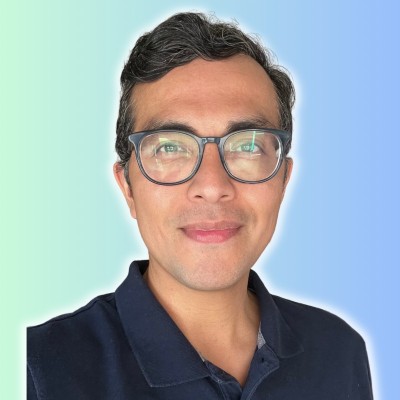 Manny Bernabe headshot