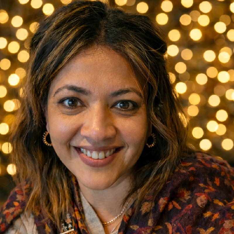 Padmini Murthy Headshot