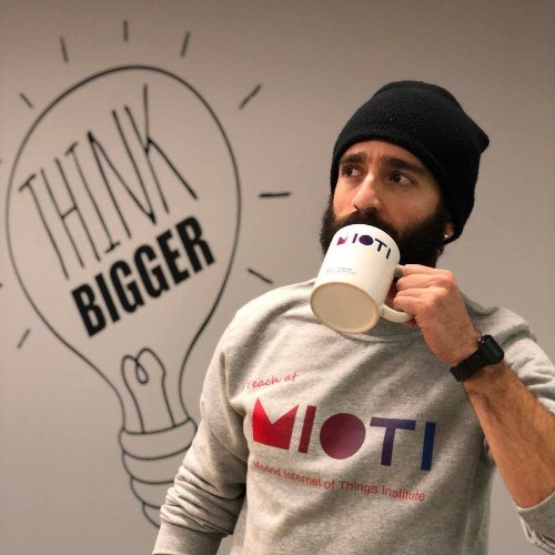 Mario López Martínez Headshot