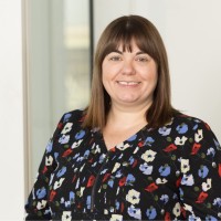 Natasha Gray हेडशॉट