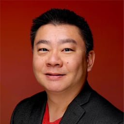 Sam Lee Headshot