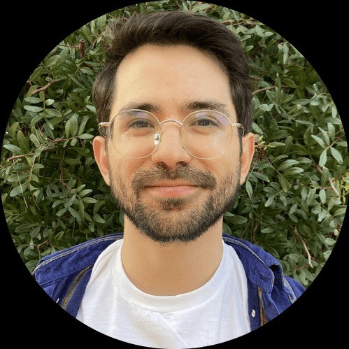 Santiago Viquez Headshot