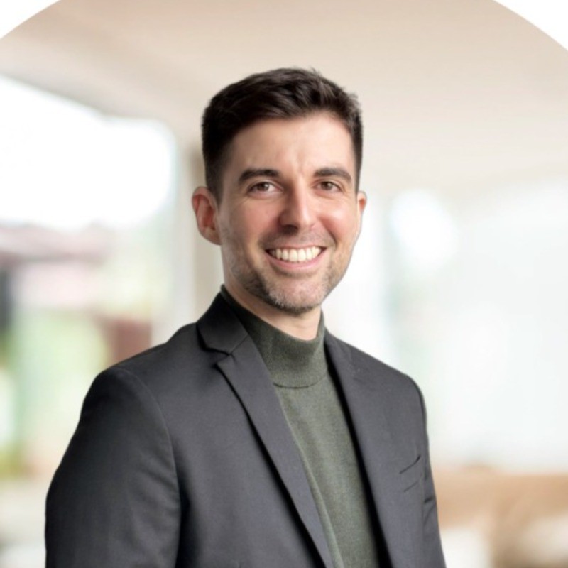 Thiago Ramos Headshot