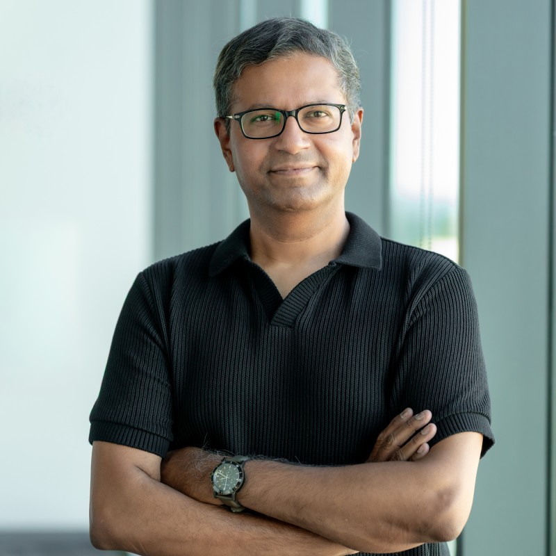 Vijoy Pandey Headshot