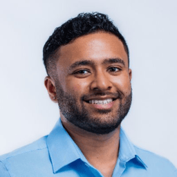 Nick Singh Tembakan kepala