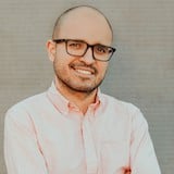 Jorge Vasquez ภาพถ่ายหน้าตรง