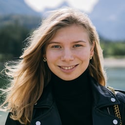 Alena Guzharina Fotoğrafı