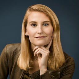 Grace Isford Zdjęcie głowy