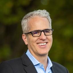 Porträttbild av Eric Siegel