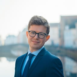 Nick Reinersヘッドショット