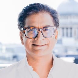 Ranil Botejuヘッドショット